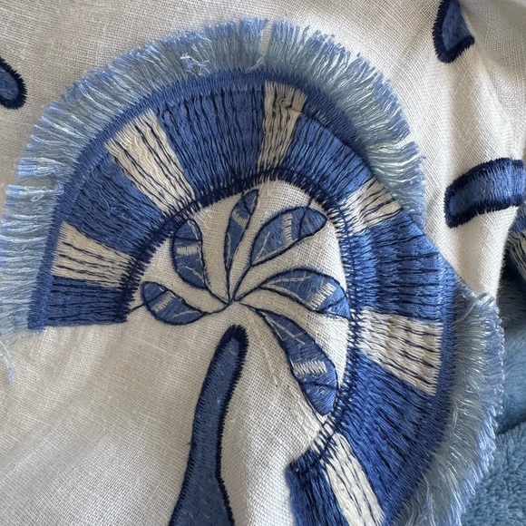 Alexis San Paolo Embroidered Blue and White Linen Toile Dress - Picture 7 of 10